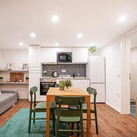 D35 - Chic Boutique By Bqa Budapest