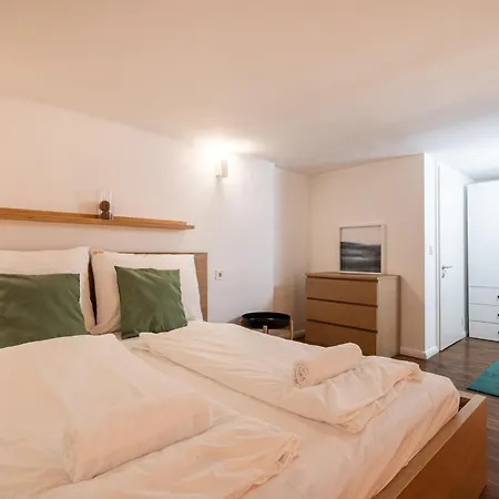 D35 - Chic Boutique By Bqa Budapest