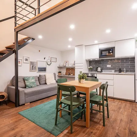 D35 - Chic Boutique By Bqa *