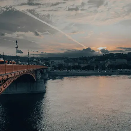 D35 - Chic Boutique By Bqa * Budapest